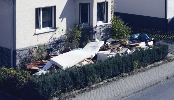 Yard Junk Removal in Cape Coral