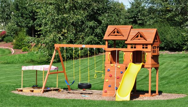 Playset Removal in Cape Coral